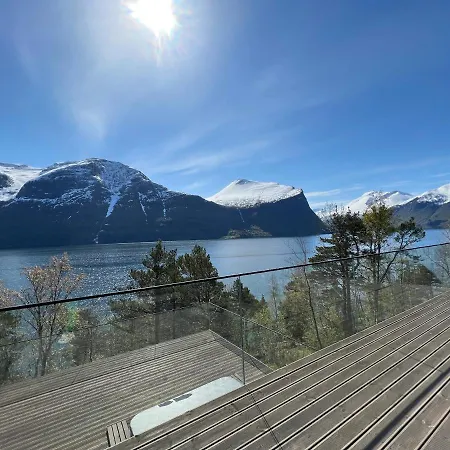 Kristina / Andalsnes * Torvik