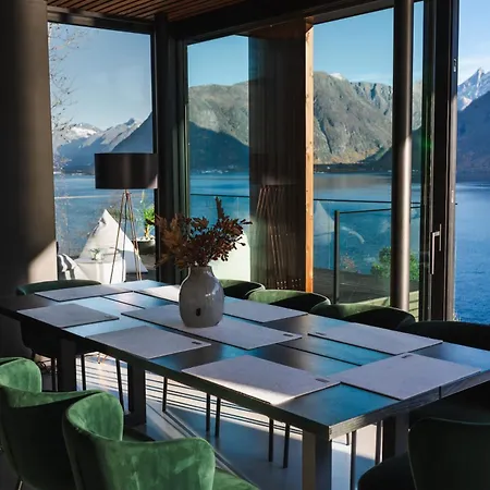 Kristina / Andalsnes * Torvik