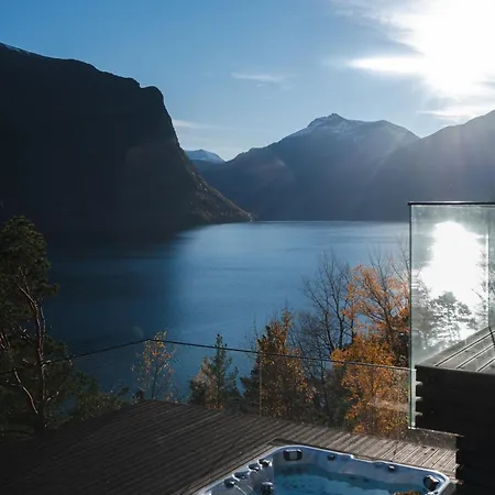Kristina / Andalsnes Вилла Torvik