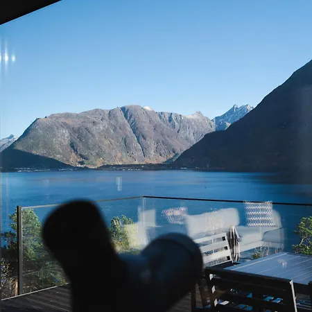 Kristina / Andalsnes * Torvik