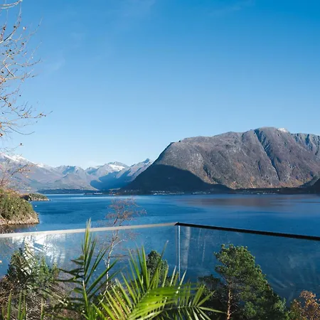 Вилла Kristina / Andalsnes Torvik