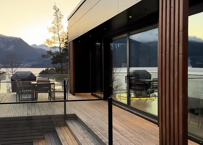 Kristina / Andalsnes * Torvik