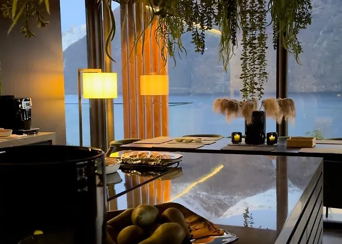 Kristina / Andalsnes Villa *