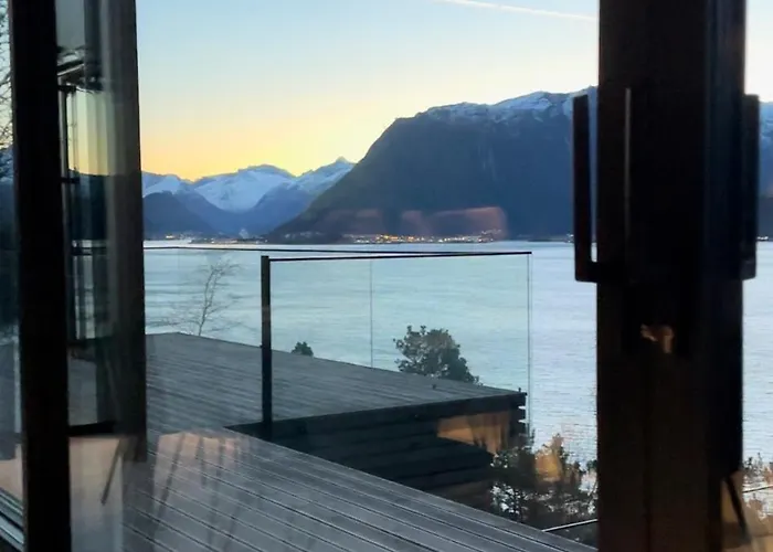 Kristina / Andalsnes * Torvik